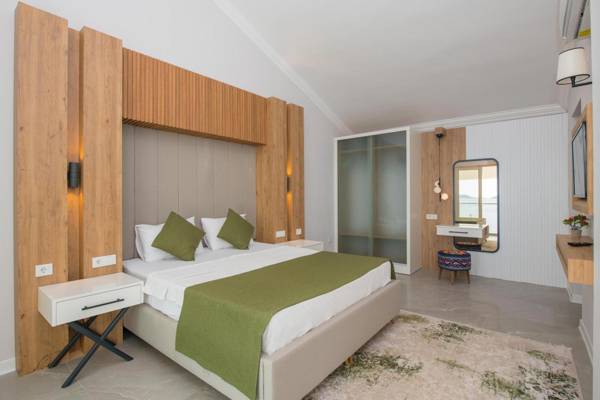 Beachfront Sari Villa With Private Swimming Pool 卡尔坎 外观 照片